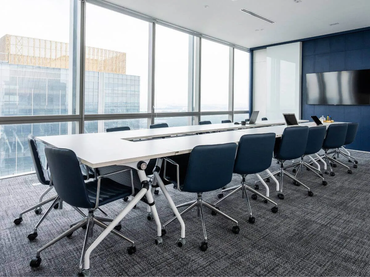 This is How Creative Office Personalization Supercharges Team Productivity in a Coworking Space 1 Embrace Modular Furniture