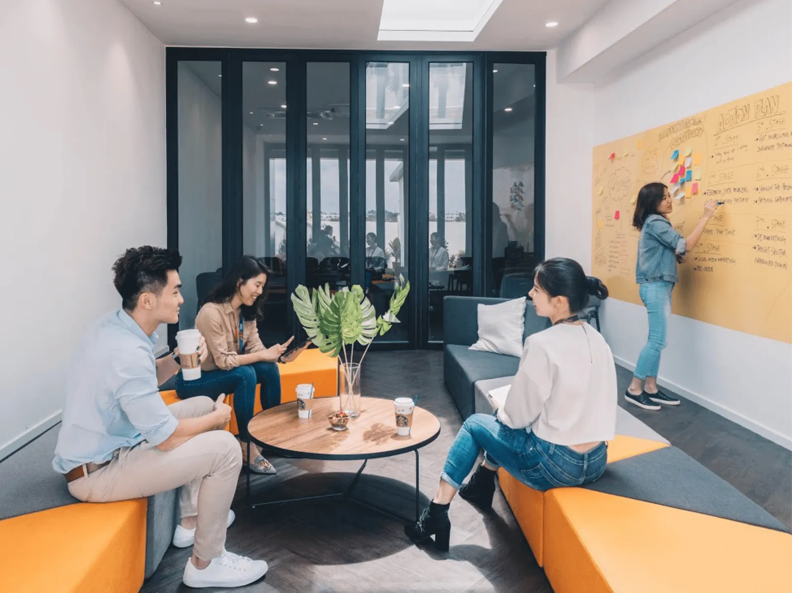 The Rise of Coworking Spaces: Why Big Corporations Are Making the Switch 6 opportunities-to-innovate-and-collaborate-jul23